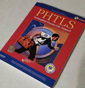 PHTLS's front cover