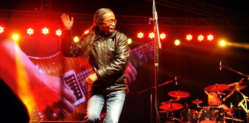 क्यानाडामा नेपथ्यको शृङ्खलाबद्ध यात्रा : टोरन्टोको टिकट 'सोल्ड आउट'