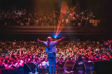 कन्सर्ट सकिए पनि नेपथ्य रहिरहनेछ ओशाकाको हलमा